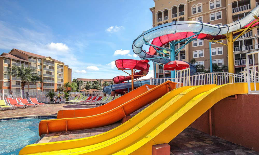WG-TownCenter-waterpark-slide